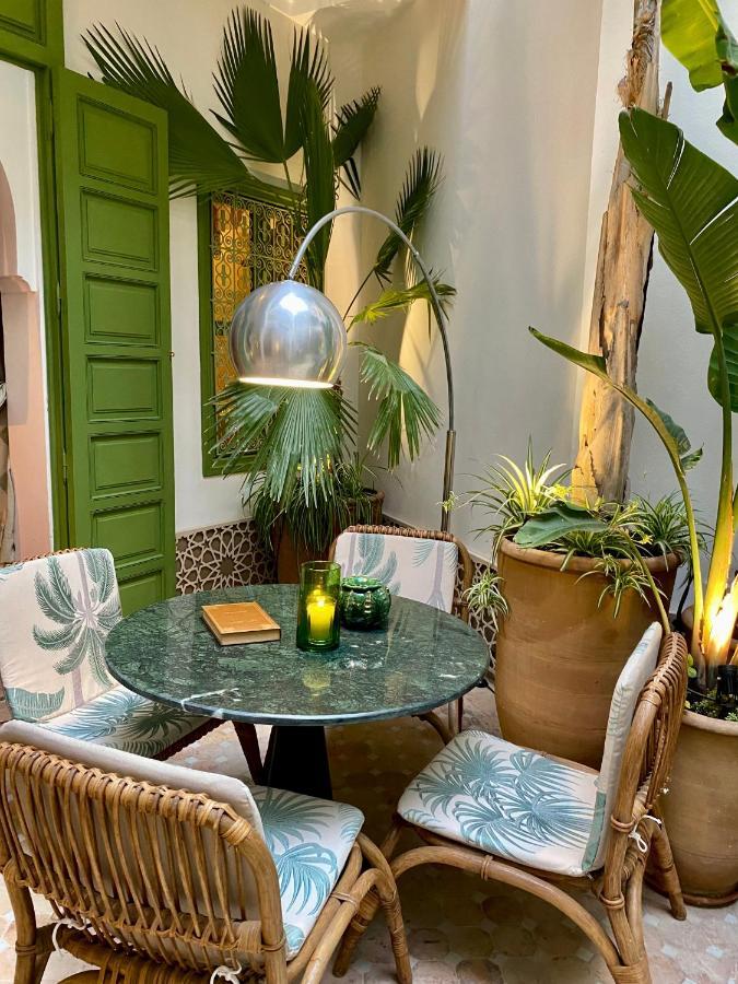 Riad Dar Adal Exclusivite 2 A 6 Personnes Petit Dejeuner Compris Place Jemaa El Fna 마라케시 외부 사진