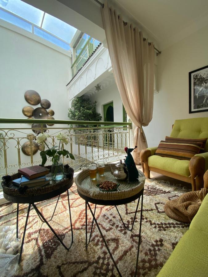 Riad Dar Adal Exclusivite 2 A 6 Personnes Petit Dejeuner Compris Place Jemaa El Fna 마라케시 외부 사진