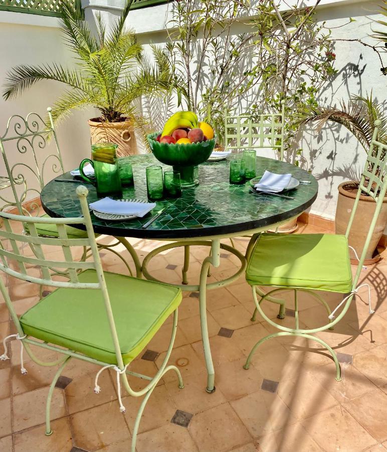 Riad Dar Adal Exclusivite 2 A 6 Personnes Petit Dejeuner Compris Place Jemaa El Fna 마라케시 외부 사진
