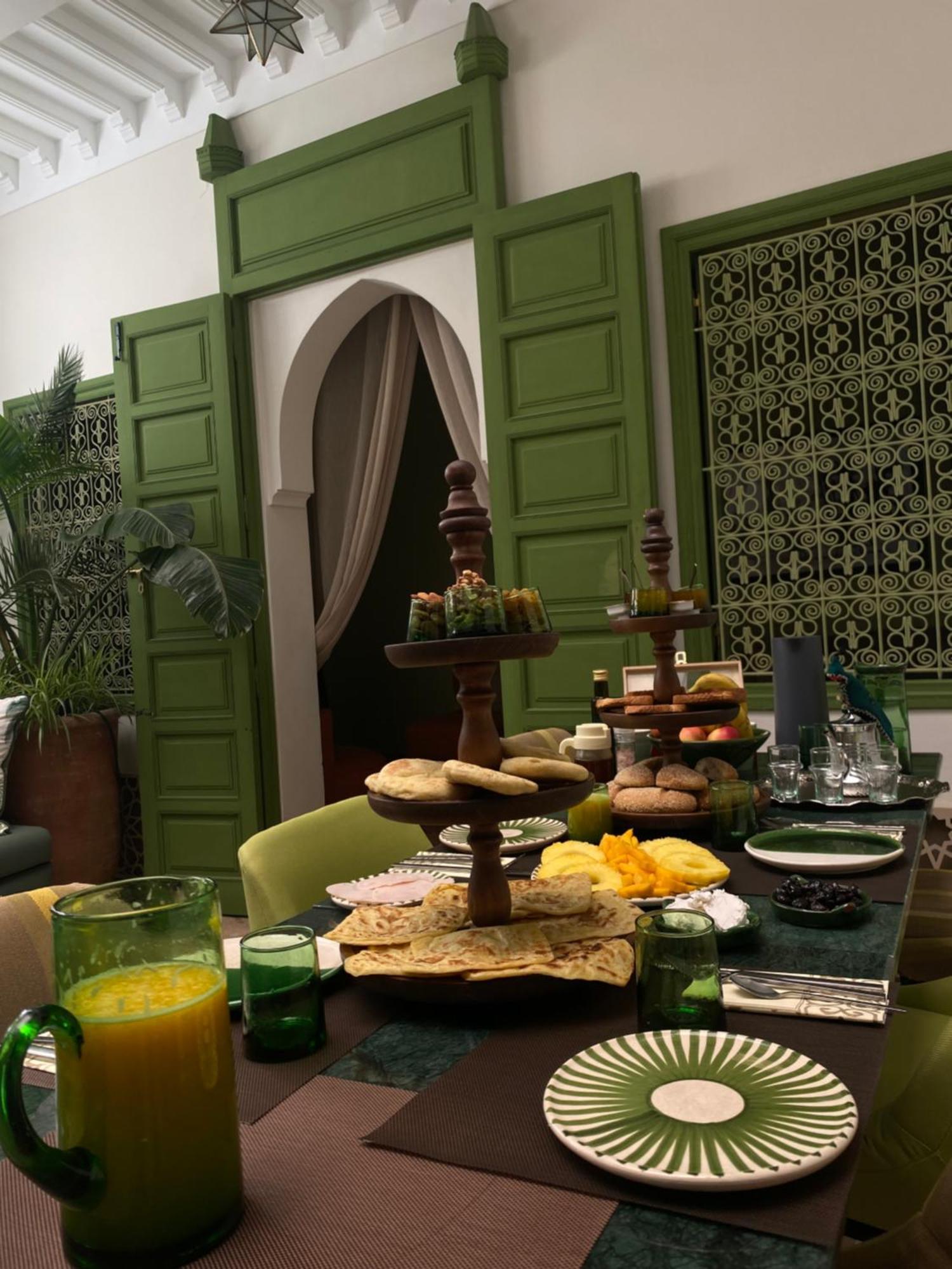 Riad Dar Adal Exclusivite 2 A 6 Personnes Petit Dejeuner Compris Place Jemaa El Fna 마라케시 외부 사진